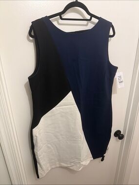 Three Dots Colorblock Navy Black and White Sleeveless Shift Dress